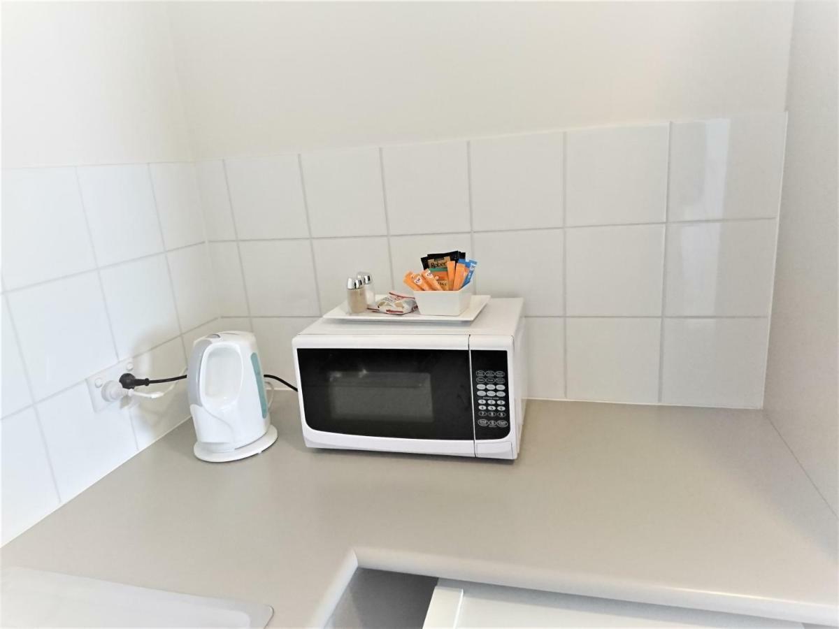 Glenelg Beach Gateway Studio Apartment Eksteriør bilde